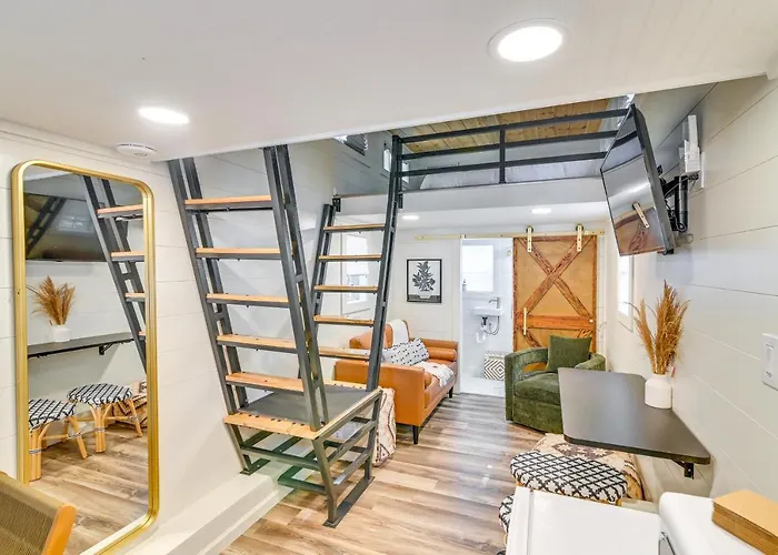 Contemporary Starkville Tiny Cabin 3 Mi To Msu!