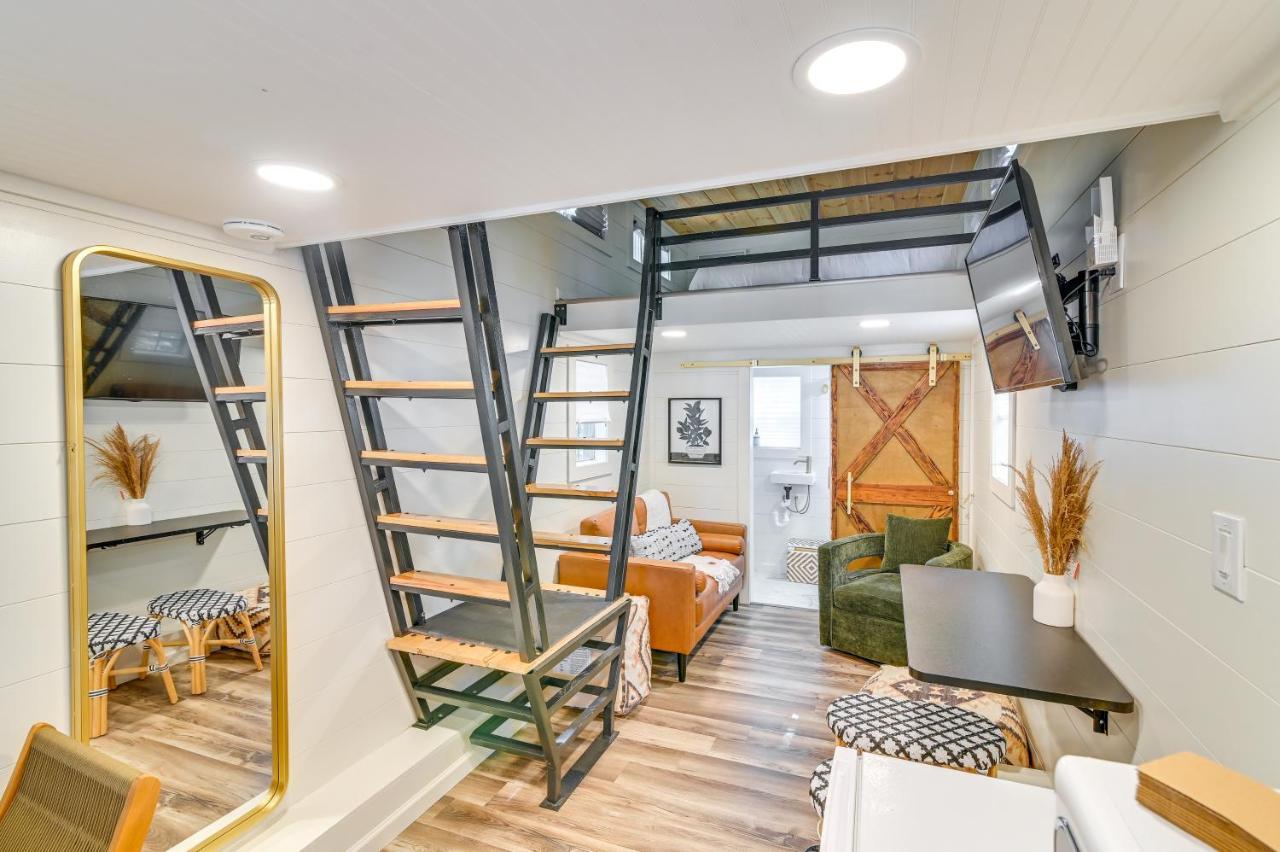Contemporary Tiny 3 Mi To Msu! Appartement *